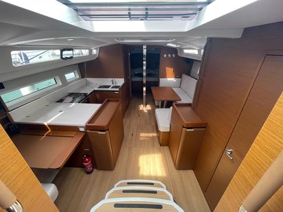 Segelboot Jeanneau Sun Odyssey 440 · 2023 · Whisky (Radazul) (1)