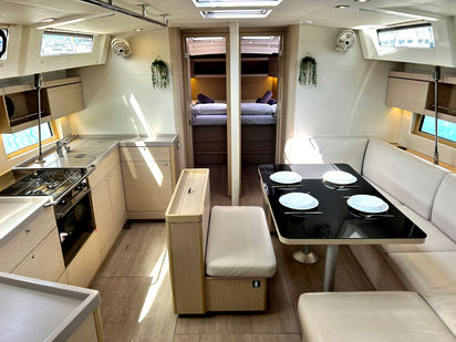 Capriccio (Refit 2025 - A/C - Generator - Electric Heads) (1)