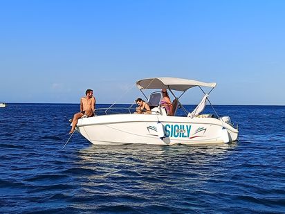 Lancha motora Trimarchi 57S · 2023 (0)
