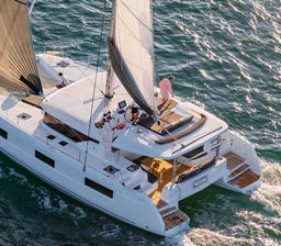 Catamaran Lagoon 42 · 2025
