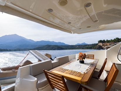 Motorboat Azimut 55 · 2009 (0)