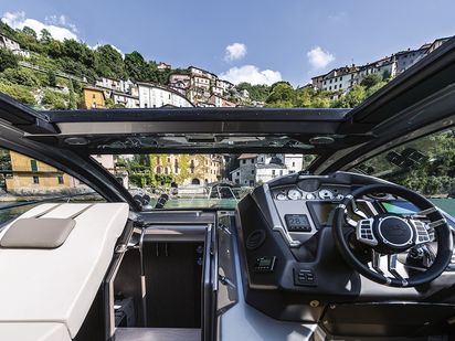 Motorboat Cranchi M44 HT · 2022 · Cranchi 44 (1)