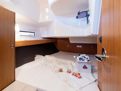 Sailboat Bavaria Cruiser 37 · 2024 · PRES-37T-24-CR (2)