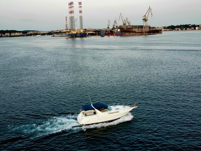 Barco a motor Cruisers 370 Express · 1990 (0)
