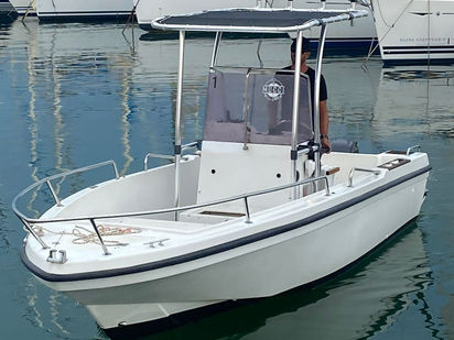 Barco a motor Custom Built · 2001 (0)