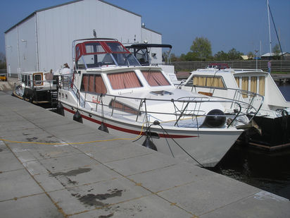 Motorboat Success 1050 · 1992 (0)