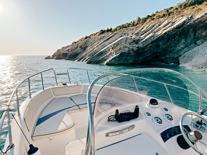 Bateau à moteur Saver 690 Open · 2000 (0)