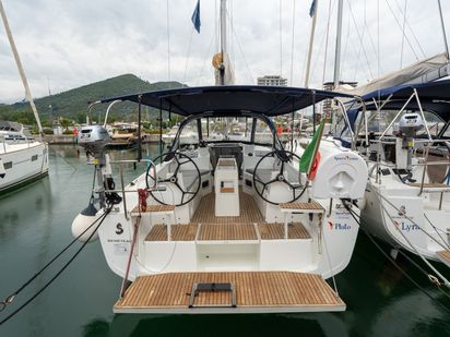 Voilier Beneteau Oceanis 34 · 2023 (0)