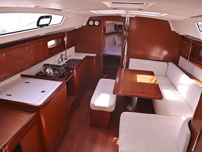 Sailboat Beneteau Oceanis 40 · 2007 · Zynobia (1)