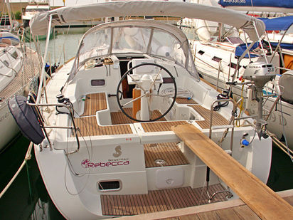 Sailboat Beneteau Oceanis 34 · 2011 (0)