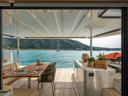 SAILUXE - Strafico (1)