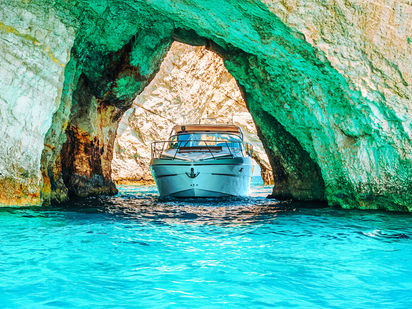 Motorboat Cranchi Mediterranee 41 · 2002 (0)