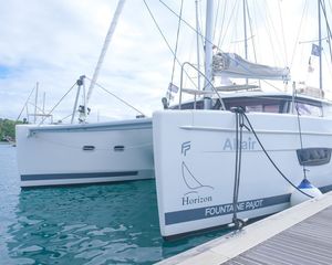 Fountaine Pajot Helia 44