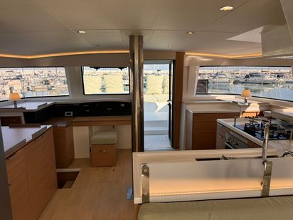 Silver Dolphin Sicilia (1)