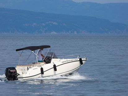 Quicksilver Active 605 Open (1)