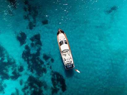 Bateau à moteur Astondoa 72 Luxury · 2002 (réarmé 2016) · Lady Elbaum (1)