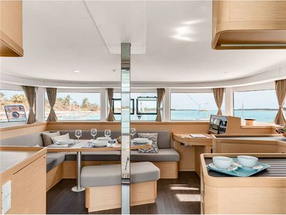 Catamaran Lagoon 42 · 2023 · Lucrezia (1)