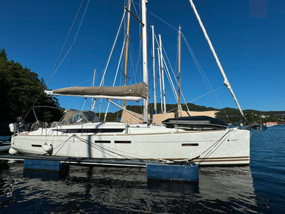 Sailboat Jeanneau Sun Odyssey 409 · 2012 (0)