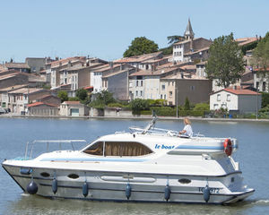 Le Boat Countess