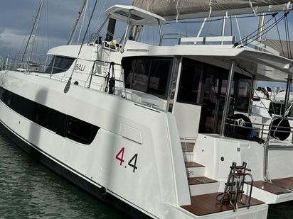 Catamaran Bali 4.4 · 2024 (0)