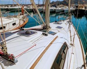 Beneteau Oceanis 40