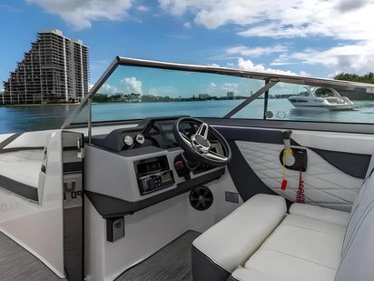 Speedboat Regal 2700 · 2020 (0)