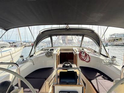Sailboat Bavaria Cruiser 40 · 2011 · Paola (1)