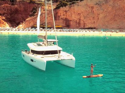 No Name: Forward Cabin #1 (Cabin Charter 2 pax) FULLY CREWED, ALL EXPENSES (1)