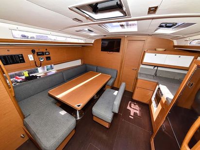 Velero Dufour 470 · 2023 · LA FAMILIA (1)