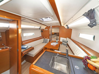 Barca a vela Jeanneau Sun Odyssey 349 · 2018 · AGIOS NIKOLAOS (1)