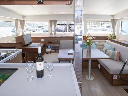 MONARCH 2020 (air condition, generator) (1)