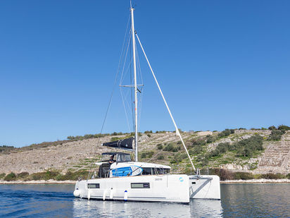 MONARCH 2020 (air condition, generator) (0)