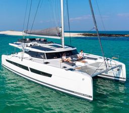 Catamaran Fountaine Pajot Aura 51 · 2026