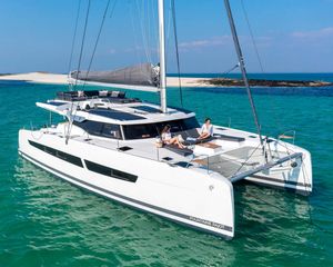 Fountaine Pajot Aura 51