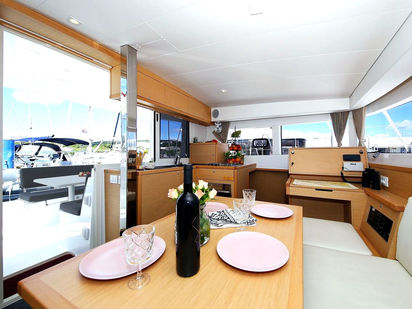 Katamaran Lagoon 39 · 2014 · no name (1)