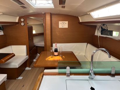 Velero Jeanneau Sun Odyssey 419 · 2019 · Bowie (1)