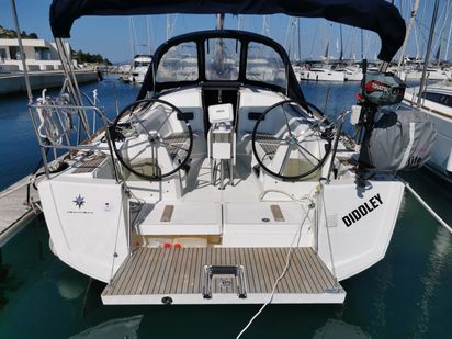 Segelboot Jeanneau Sun Odyssey 349 · 2019 (0)