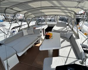 Beneteau Oceanis 52