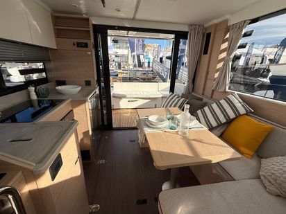 Motorboat Beneteau Swift Trawler 37 Fly · 2026 · NEW (1)