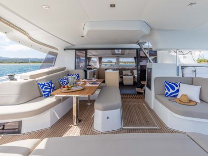 FOUNTAINE PAJOT44/16 (1)