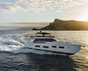 Azimut 82 Fly