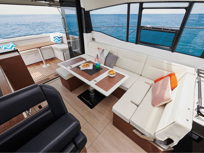 Motorboat Jeanneau NC 37 · 2022 · Black Pearl (1)