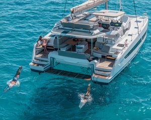 Fountaine Pajot New 44