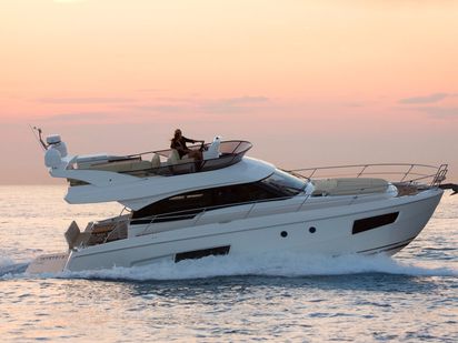 Bateau à moteur Bavaria Virtess 420 Fly · 2025 (0)