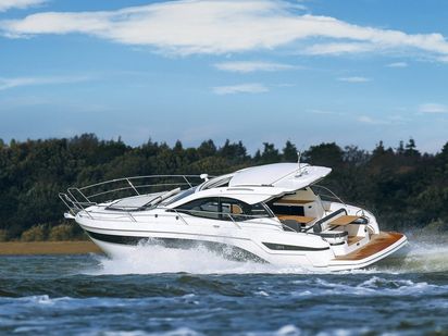 Barco a motore Bavaria SR41 · 2024 (0)