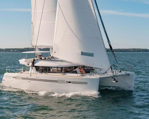Lagoon 450 F