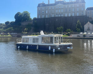 Jeanneau Eau Claire 930