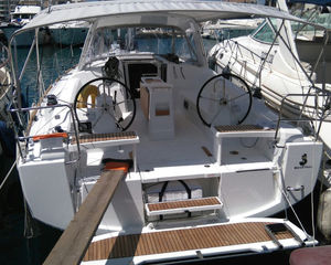 Beneteau Oceanis 38