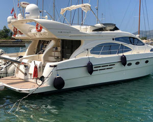 Azimut 46 Fly