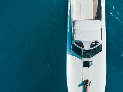 Itama 38 Foot Luxury Speedboat (1)